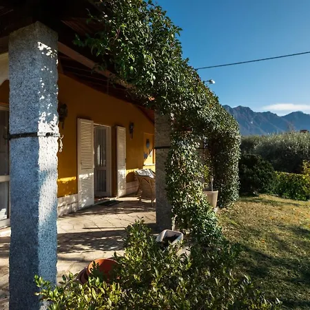 Semesterbostad Maison Jaune By Wonderful Italy *