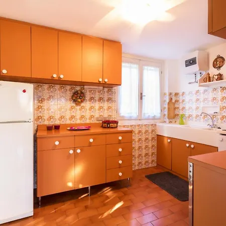 Holiday home Maison Jaune By Wonderful Italy Bellagio
