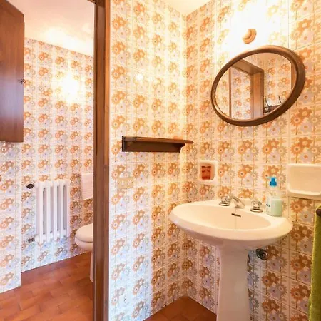 Holiday home Maison Jaune By Wonderful Italy
